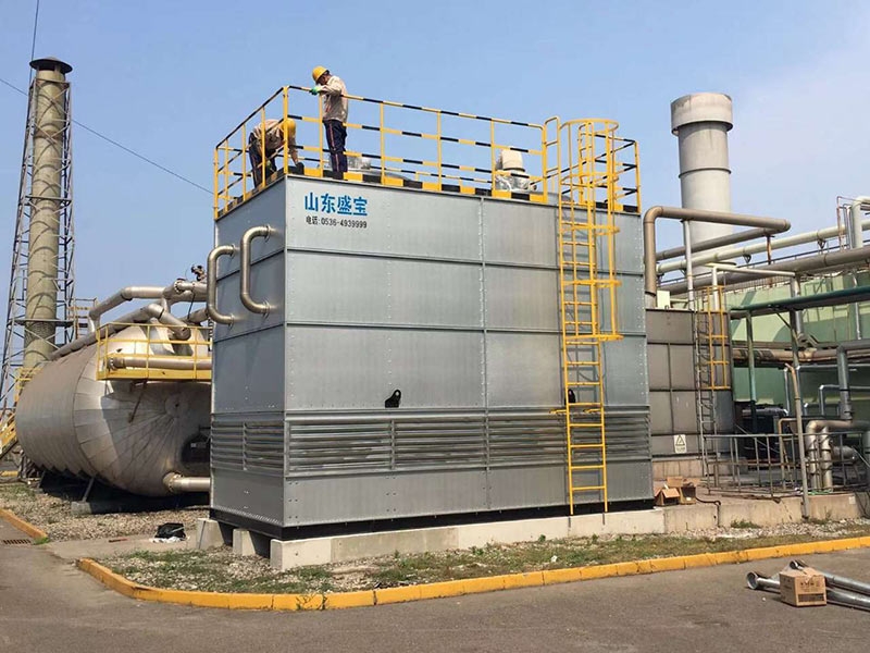 Closed cooling tower