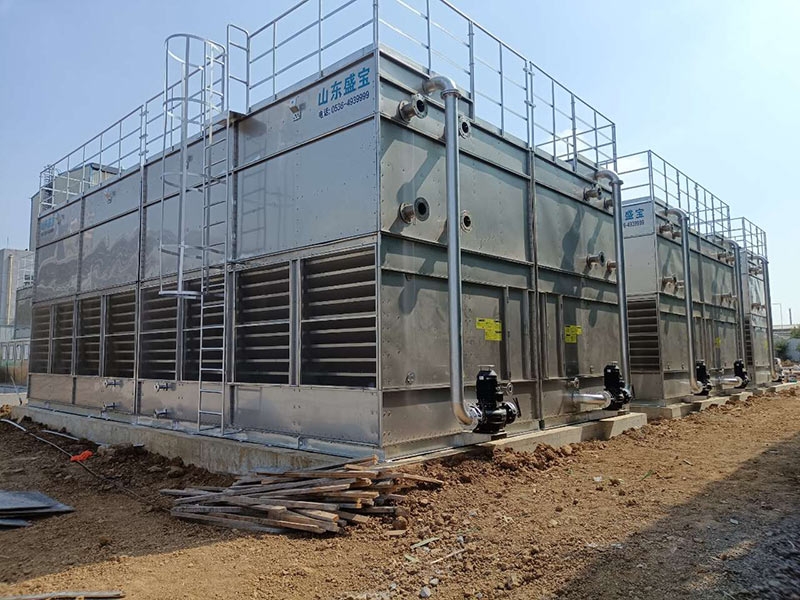 Parallel flow closed cooling tower